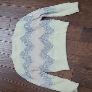 Rue21 Cream, Pink & Silver Chevron Print Eyelash Sweater Size Large